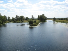 Бензинове озеро біля Чернігова загрожує Дніпру