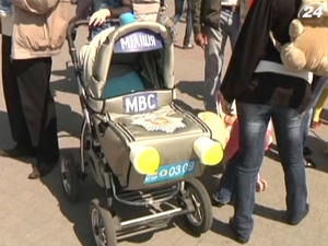У Запоріжжі організували парад немовлят