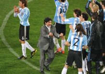 Футбол. Чемпіонат світу-2010. Збірна Аргентини з мінімальним рахунком перемогла команду Нігерії
