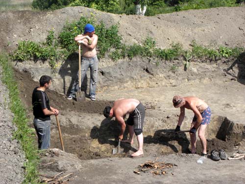 Волинські археологи знайшли козацьку корчму