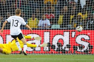 Футбол. Чемпіонат світу-2010. Збірна Німеччина розгромила Англію з рахунком 4:1. ВІДЕО