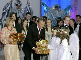 До Дня Святого Миколая Віктор Ющенко провів святковий прийом на честь талановитих дітей України