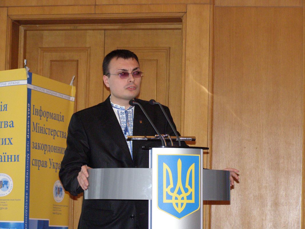 КИЇВ. Відбувся II етап Форуму молодіжної дипломатії України