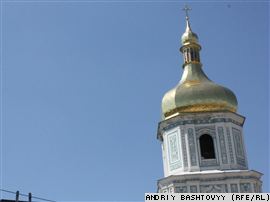 Новозбудовані київські храми передають Московському патріархату