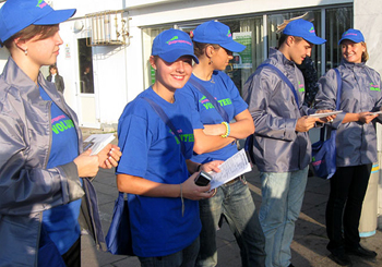 Київські волонтери: 6 тисяч бажаючих