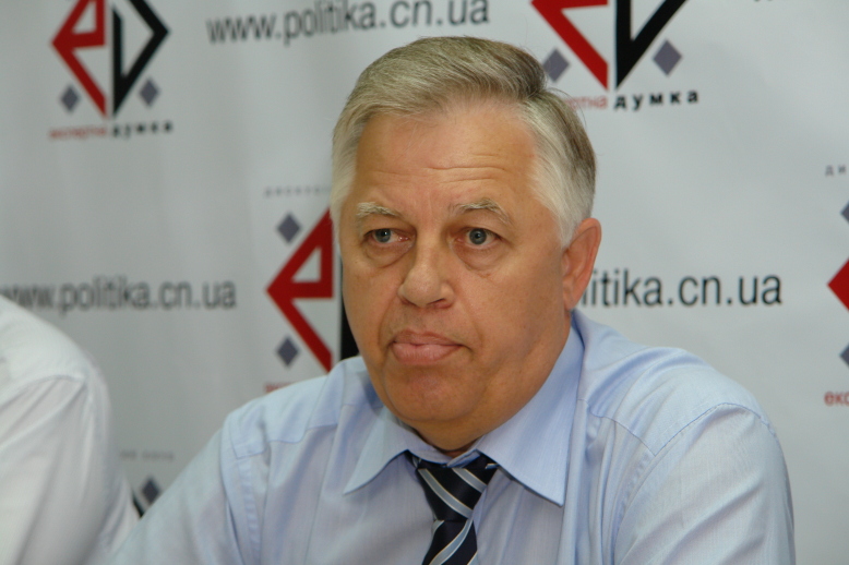 Петро Симоненко запевнив чернігівських журналістів, що в рядах КПУ олігархів немає