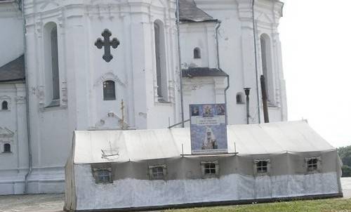 Привілейовані намети біля Катеринки - сім років бездіяльності чернігівських чиновників