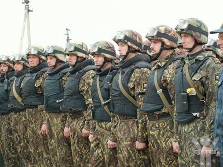 Росія оголосила про проведення військових навчань в день виборів Президента України