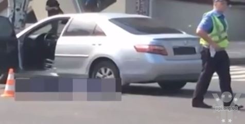 У Донецьку розстріляли автівку одного з лідерів терористів, радник ватажка загинув (ВІДЕО)