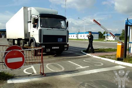 Економічна війна? Росія та Білорусь блокують український експорт