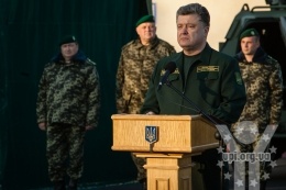 Петро Порошенко наголошує на важливості відновлення контролю за державним кордоном на територіях, які окуповані терористами