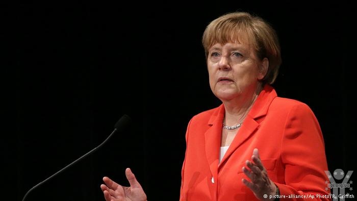 Меркель: Путін ставить на право сильного та вважає Україну сферою впливу Росії
