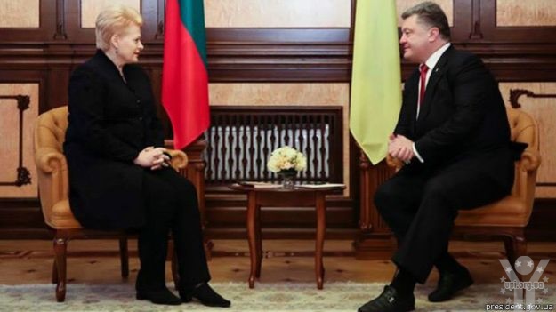 Петро Порошенко: питання про можливий вступ України до НАТО вирішуватиметься на референдумі
