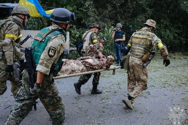 У зоні проведення АТО на Донбасі отримали поранення четверо українських військових