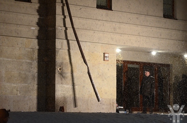 Будинок міського голови Львова Андрія Садового вдруге обстріляли з гранатомета. Фотофакт