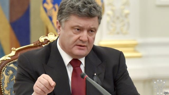 Президент України допускає оголошення воєнного стану по всій країні