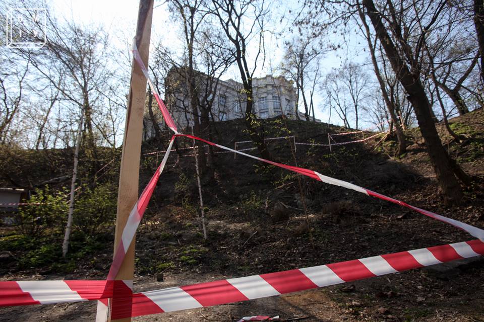 Національному історичному музеєві України загрожує руйнування через нове будівництво на схилі Старокиївської гори