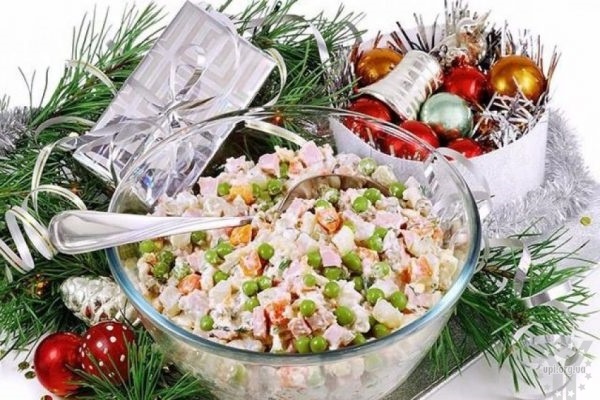 Чому салат Олів'є вважається новорічною стравою?