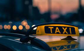 «Стою на боці більшості українців» – Кремінь про відмову таксиста обслуговувати пасажирок державною мовою