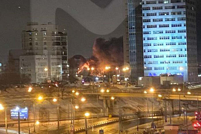На Москві пожежа: загорівся ангар із дизельним паливом