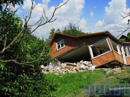У Чернівецькій області стихія зруйнувала село Чорногузи