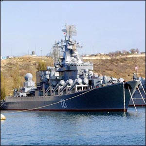 Із Севастополя російський крейсер «Москва» підійшов до морського кордону Грузії