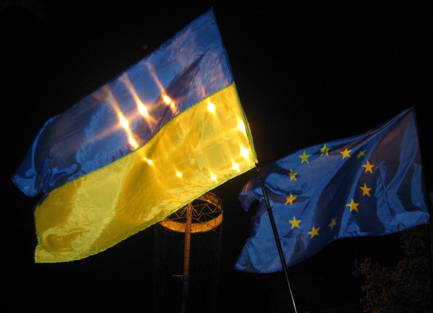 Український ТРИЗУБ: символ європейськості України