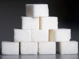 Чому в Україні дорожчає цукор