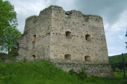 На Тернопільщині гостей чемпіонату з футболу Євро-2012 заведуть у замки та печери