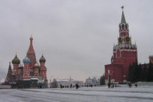 У Росії скандал: комуністи вимагають не пускати війська НАТО на Красну площу