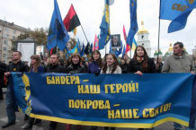 Активісти правих партій вимагають у президента не допустити фальсифікації історії національно-визвольного руху в Україні