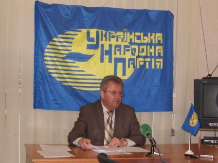 Володимир Ступак: УНП закликає Януковича довести, що він Президент України