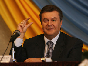 Янукович пояснив, чому відновлено справу проти Тимошенко