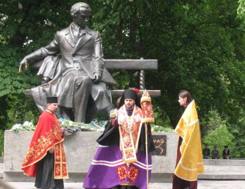 Вшанування Великого Кобзаря в Чернігові: «Боже, нам єдності дай…». Фото