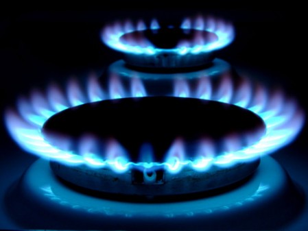 Тарифи на газ і тепло в Україні: абсурд знову триватиме до виборів