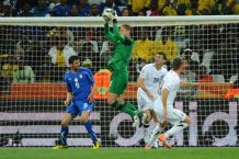 Футбол. Чемпіонат світу-2010. Італії не вдалося здолати збірну Нової Зеландії, Парагвай з рахунком 2:0 переміг Словаччину