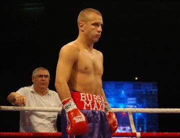 Український боксер Макс Бурсак успішно захистив свій титул інтерконтинентального чемпіона