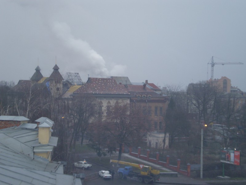Учора вранці загорілася покрівля Полтавського краєзнавчого музею — однієї з найкоштовніших перлин української архітектури