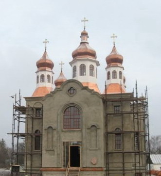 Чернігівщина. Освячені і встановлені золоті хрести в Батурині