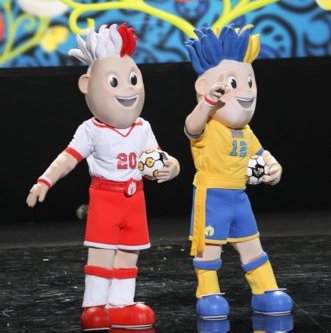 Талісмани Євро-2012: два близнюки-супергерої. ВІДЕО