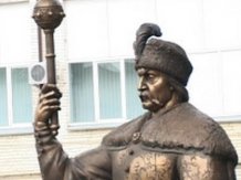 Пам'ятник Іванові Мазепі, який ще у 2009-му мали встановити у Полтаві, нікому не потрібний?