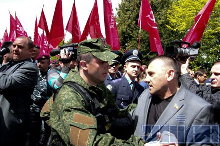 9 травня у Тернополі - розмай червоних прапорів