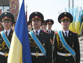УНП проти відміни військового параду у Чернігові