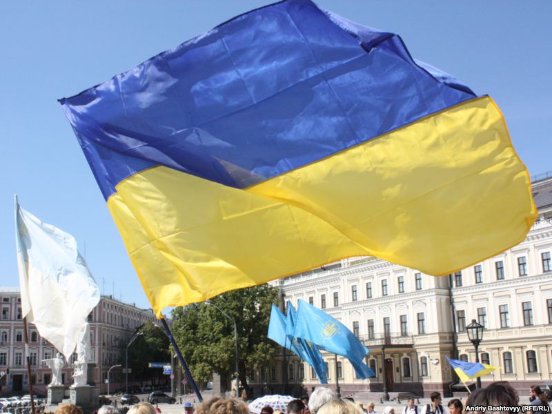 Хто б керував Україною, якби повернулися 5 мільйонів заробітчан?
