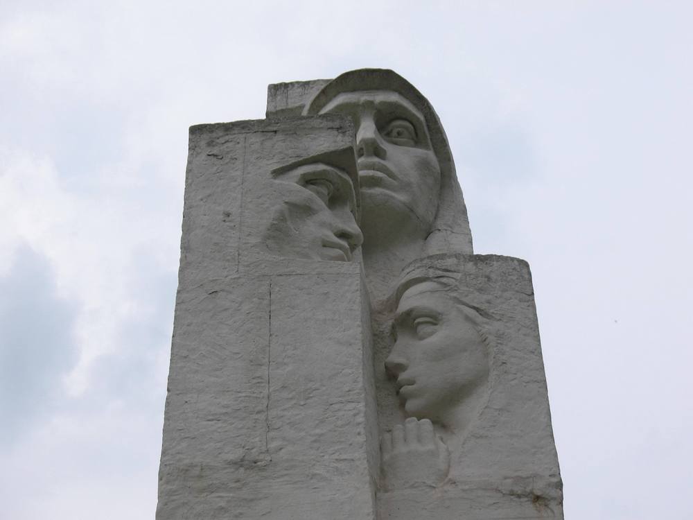 Пам’ять жертв Другої світової війни в день капітуляції Німеччини вшанували у Чернігові
