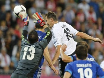 Збірна Німеччини у найрезультативнішому матчі Євро-2012 перемогла Грецію. Відео