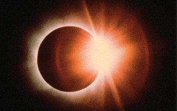 Астрологи попереджають про два небезпечні затемнення у листопаді