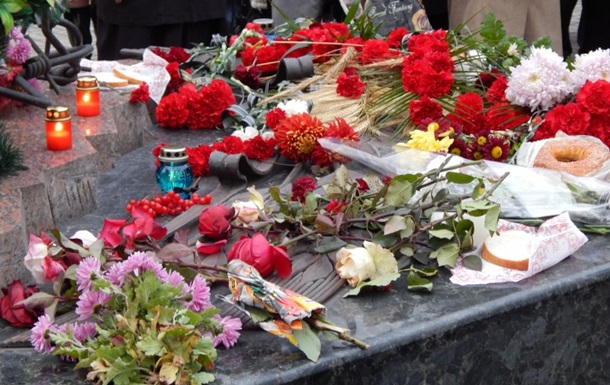 В українських містах пройшли акції пам'яті жертв Голодомору
