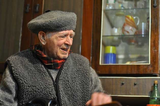В Івано-Франківську подружжя пенсіонерів пожертвувало 10 000 гривень на Євромайдан. Фото