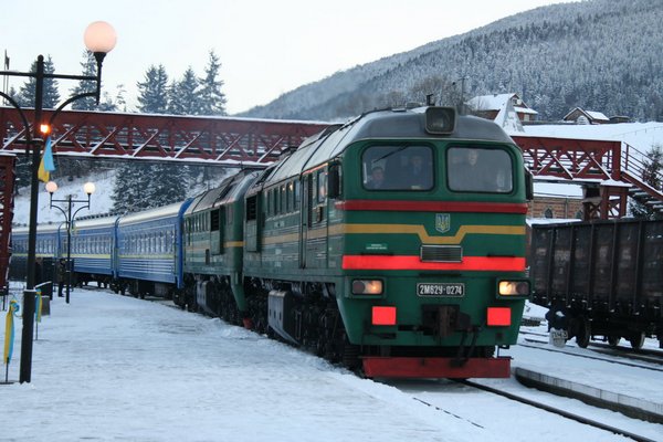 Міністр оборони України збагачується і за рахунок залізниці